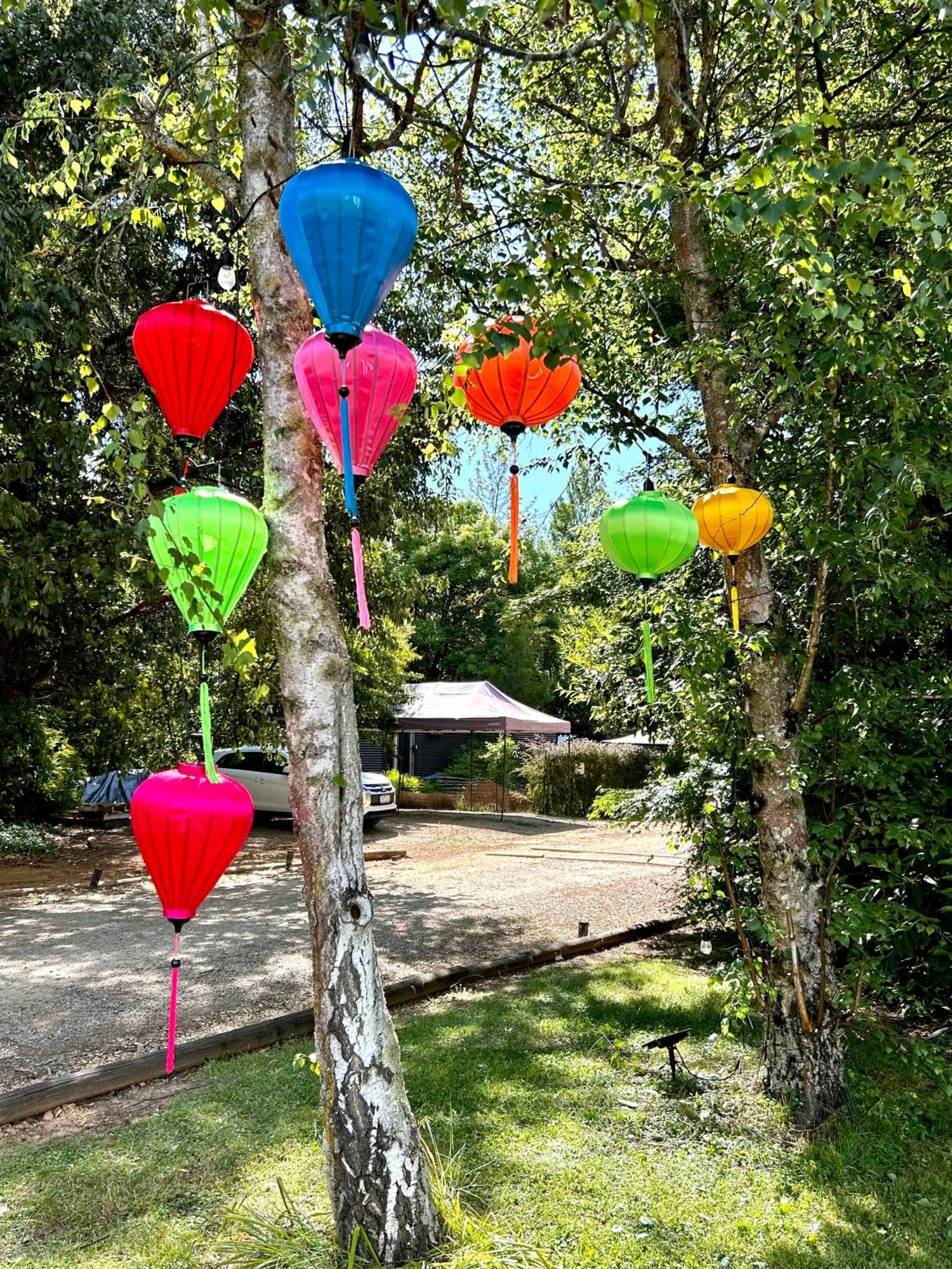 Adina Lodge Holiday Apartments Bright Eksteriør billede